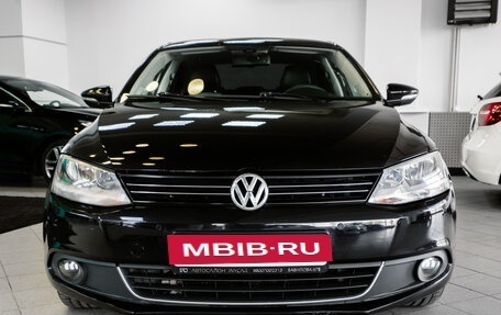 Volkswagen Jetta VI, 2011 год, 999 000 рублей, 11 фотография