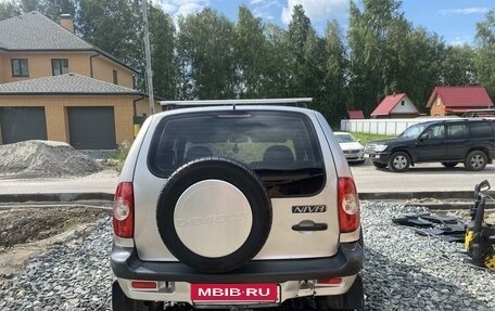 Chevrolet Niva I рестайлинг, 2004 год, 340 000 рублей, 4 фотография