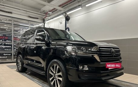 Toyota Land Cruiser 200, 2017 год, 8 301 742 рублей, 2 фотография