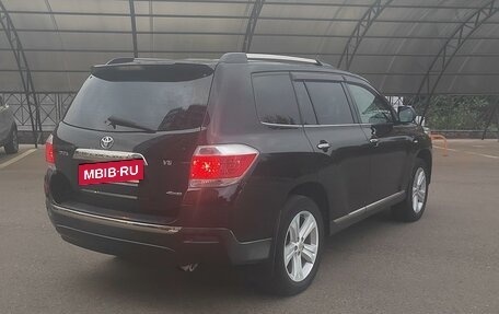 Toyota Highlander III, 2011 год, 2 150 000 рублей, 4 фотография