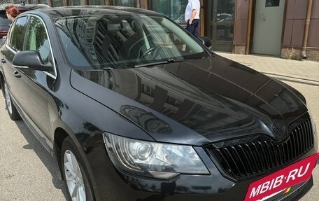 Skoda Superb III рестайлинг, 2013 год, 1 150 000 рублей, 2 фотография