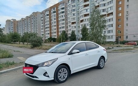 Hyundai Solaris II рестайлинг, 2020 год, 1 598 000 рублей, 2 фотография