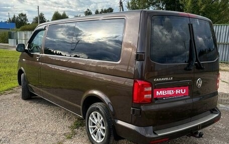 Volkswagen Caravelle T6 рестайлинг, 2019 год, 4 800 000 рублей, 5 фотография