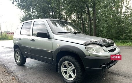 Chevrolet Niva I рестайлинг, 2015 год, 590 000 рублей, 2 фотография