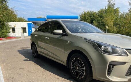 KIA Rio IV, 2018 год, 1 250 000 рублей, 2 фотография