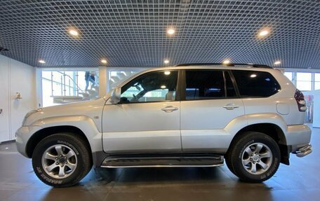 Toyota Land Cruiser Prado 120 рестайлинг, 2007 год, 2 399 000 рублей, 6 фотография