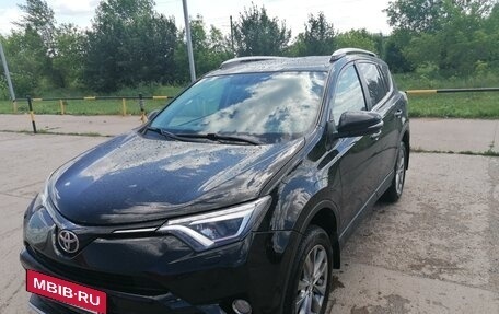 Toyota RAV4, 2018 год, 2 750 000 рублей, 2 фотография