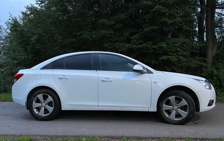 Chevrolet Cruze II, 2011 год, 830 000 рублей, 4 фотография