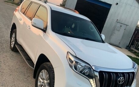 Toyota Land Cruiser Prado 150 рестайлинг 2, 2015 год, 4 350 000 рублей, 6 фотография