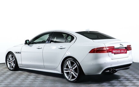 Jaguar XE I рестайлинг, 2015 год, 2 088 000 рублей, 7 фотография