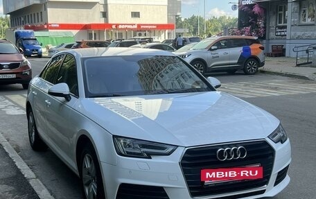 Audi A4, 2017 год, 1 890 000 рублей, 3 фотография