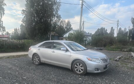 Toyota Camry, 2010 год, 1 300 000 рублей, 4 фотография