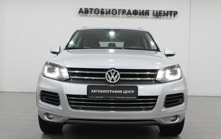 Volkswagen Touareg III, 2013 год, 2 490 000 рублей, 2 фотография