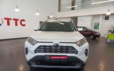 Toyota RAV4, 2021 год, 4 050 000 рублей, 2 фотография