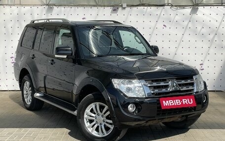 Mitsubishi Pajero IV, 2011 год, 2 100 000 рублей, 2 фотография