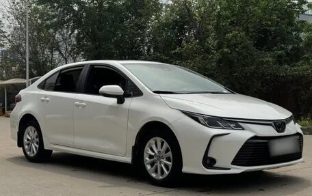 Toyota Corolla, 2021 год, 1 500 000 рублей, 3 фотография