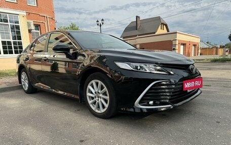 Toyota Camry, 2022 год, 3 350 000 рублей, 3 фотография