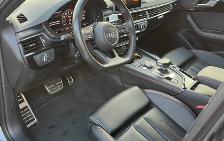 Audi A4, 2018 год, 3 080 000 рублей, 10 фотография