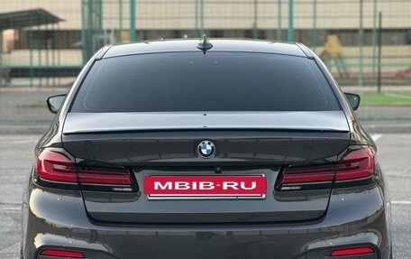 BMW 5 серия, 2019 год, 4 880 000 рублей, 3 фотография