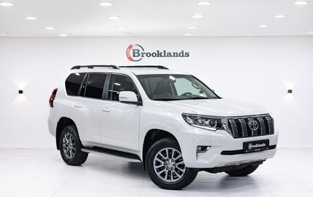 Toyota Land Cruiser Prado 150 рестайлинг 2, 2020 год, 7 290 000 рублей, 3 фотография