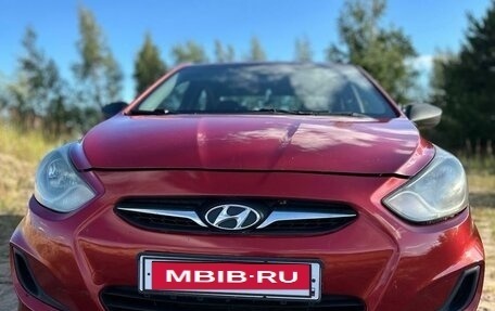 Hyundai Solaris II рестайлинг, 2011 год, 600 000 рублей, 3 фотография