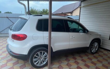 Volkswagen Tiguan I, 2013 год, 1 800 000 рублей, 3 фотография