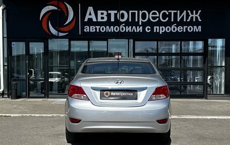 Hyundai Solaris II рестайлинг, 2011 год, 899 000 рублей, 5 фотография