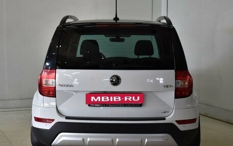 Skoda Yeti I рестайлинг, 2017 год, 1 640 000 рублей, 3 фотография