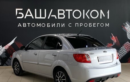 KIA Rio II, 2011 год, 650 000 рублей, 4 фотография