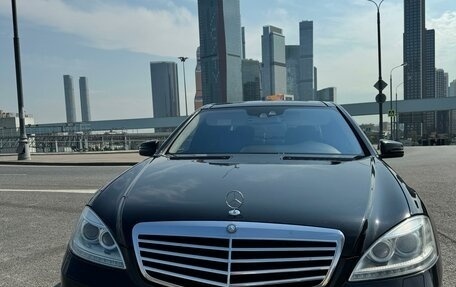 Mercedes-Benz S-Класс, 2010 год, 2 450 000 рублей, 2 фотография