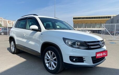 Volkswagen Tiguan I, 2015 год, 1 540 000 рублей, 2 фотография