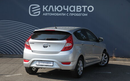 Hyundai Solaris II рестайлинг, 2012 год, 880 000 рублей, 2 фотография