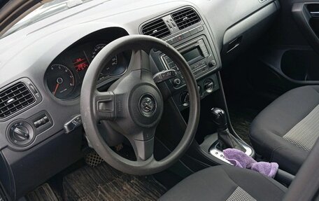 Volkswagen Polo VI (EU Market), 2013 год, 900 000 рублей, 5 фотография