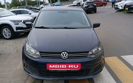 Volkswagen Polo VI (EU Market), 2013 год, 900 000 рублей, 2 фотография