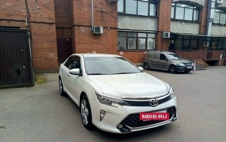 Toyota Camry, 2017 год, 2 800 000 рублей, 2 фотография