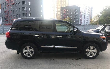 Toyota Land Cruiser 200, 2015 год, 4 550 000 рублей, 4 фотография