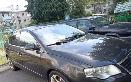 Volkswagen Passat B6, 2005 год, 620 000 рублей, 2 фотография