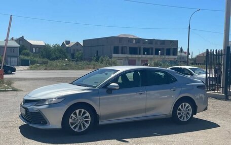 Toyota Camry, 2022 год, 3 950 000 рублей, 8 фотография