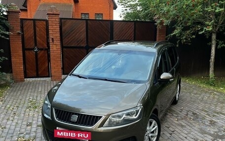 SEAT Alhambra II рестайлинг, 2013 год, 1 520 000 рублей, 2 фотография