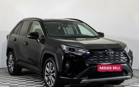 Toyota RAV4, 2021 год, 3 950 000 рублей, 3 фотография