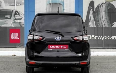 Toyota Sienta II, 2018 год, 1 599 000 рублей, 4 фотография