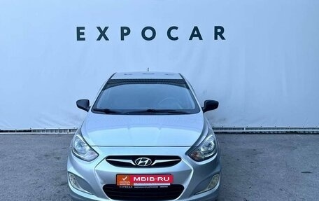 Hyundai Solaris II рестайлинг, 2013 год, 820 000 рублей, 2 фотография