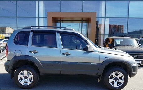 Chevrolet Niva I рестайлинг, 2011 год, 575 000 рублей, 4 фотография