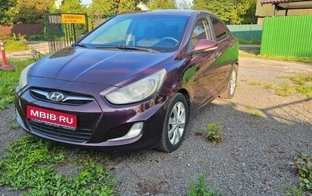 Hyundai Solaris II рестайлинг, 2013 год, 750 000 рублей, 1 фотография