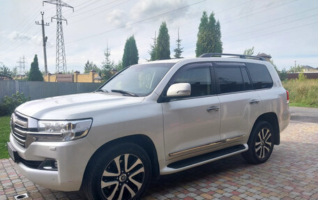 Toyota Land Cruiser 200, 2015 год, 5 550 000 рублей, 1 фотография