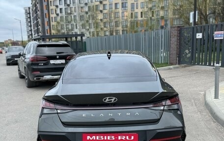 Hyundai Elantra, 2023 год, 2 130 000 рублей, 7 фотография