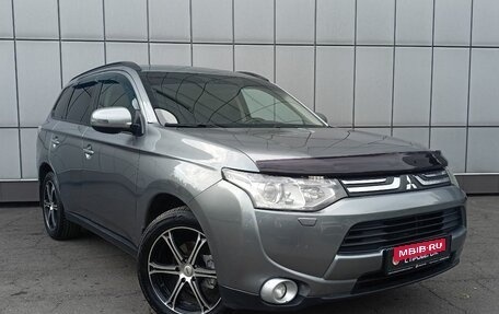 Mitsubishi Outlander III рестайлинг 3, 2012 год, 1 549 000 рублей, 2 фотография