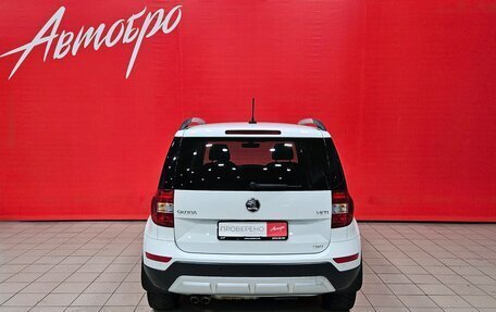 Skoda Yeti I рестайлинг, 2017 год, 1 699 000 рублей, 4 фотография