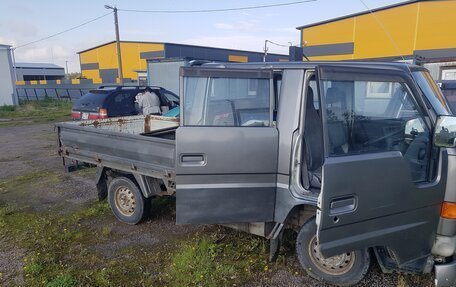 Toyota HiAce H100, 1996 год, 650 000 рублей, 4 фотография