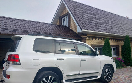 Toyota Land Cruiser 200, 2015 год, 5 550 000 рублей, 4 фотография